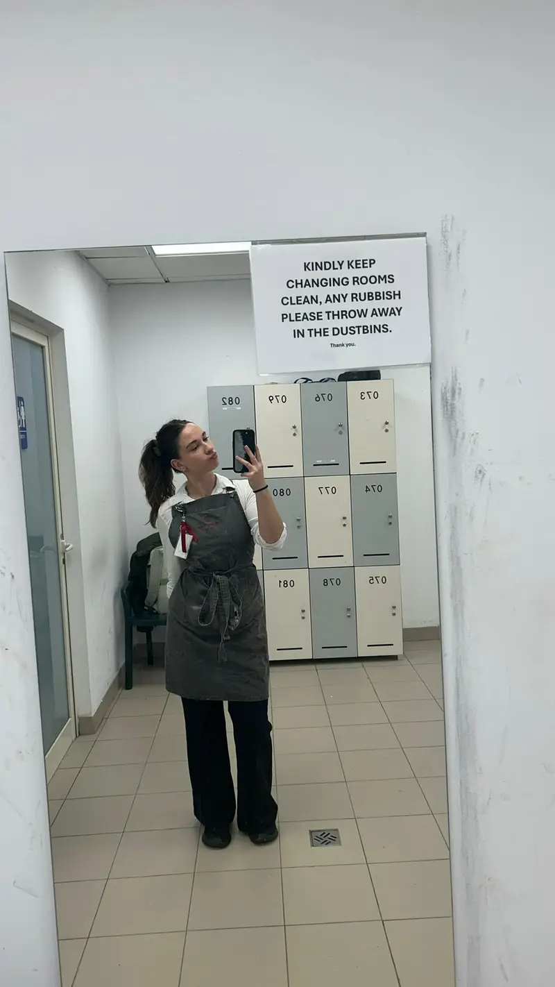Volný čas studentky u moře na Maltě