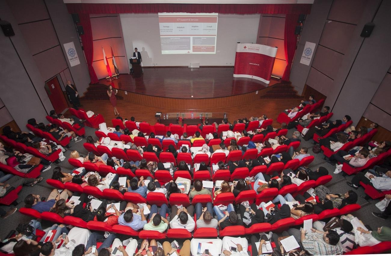 Canadian University Dubaj - Interi&eacute;r