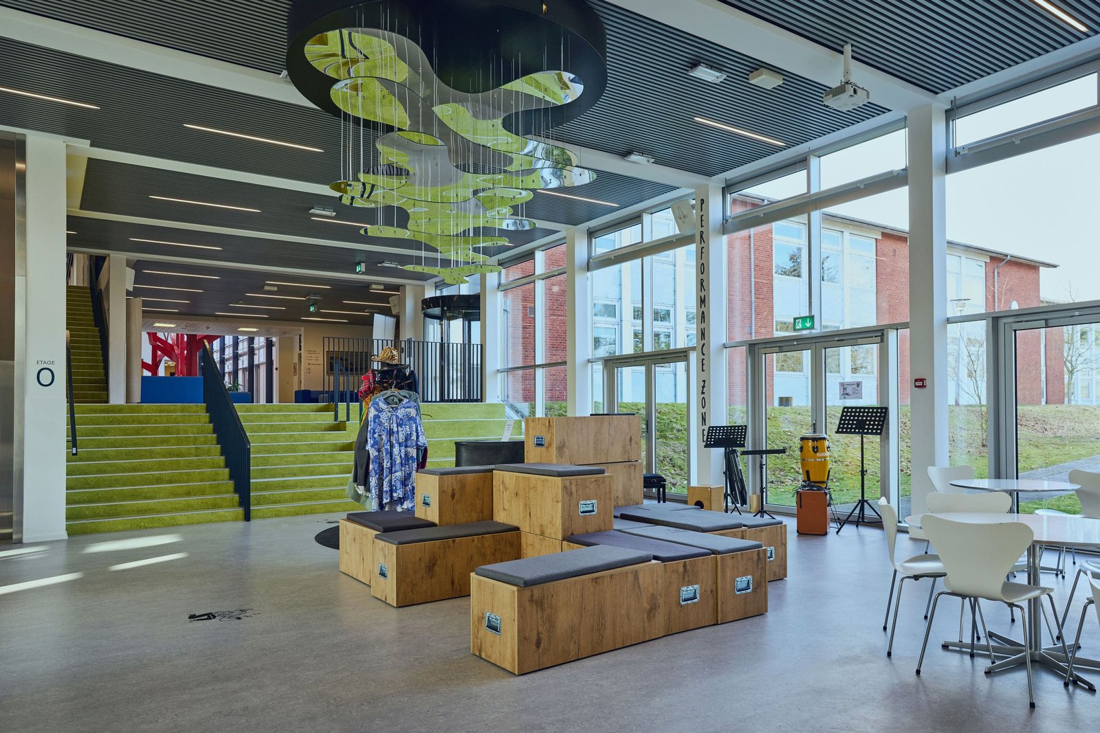 UCN - University College of Northern Denmark | Štúdium v Dánsku UCN Aalborg - interiér kampusu